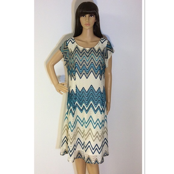 Sharagano Dresses & Skirts - SZ 12 SHARAGANO CHEVRON PRINT DRESS